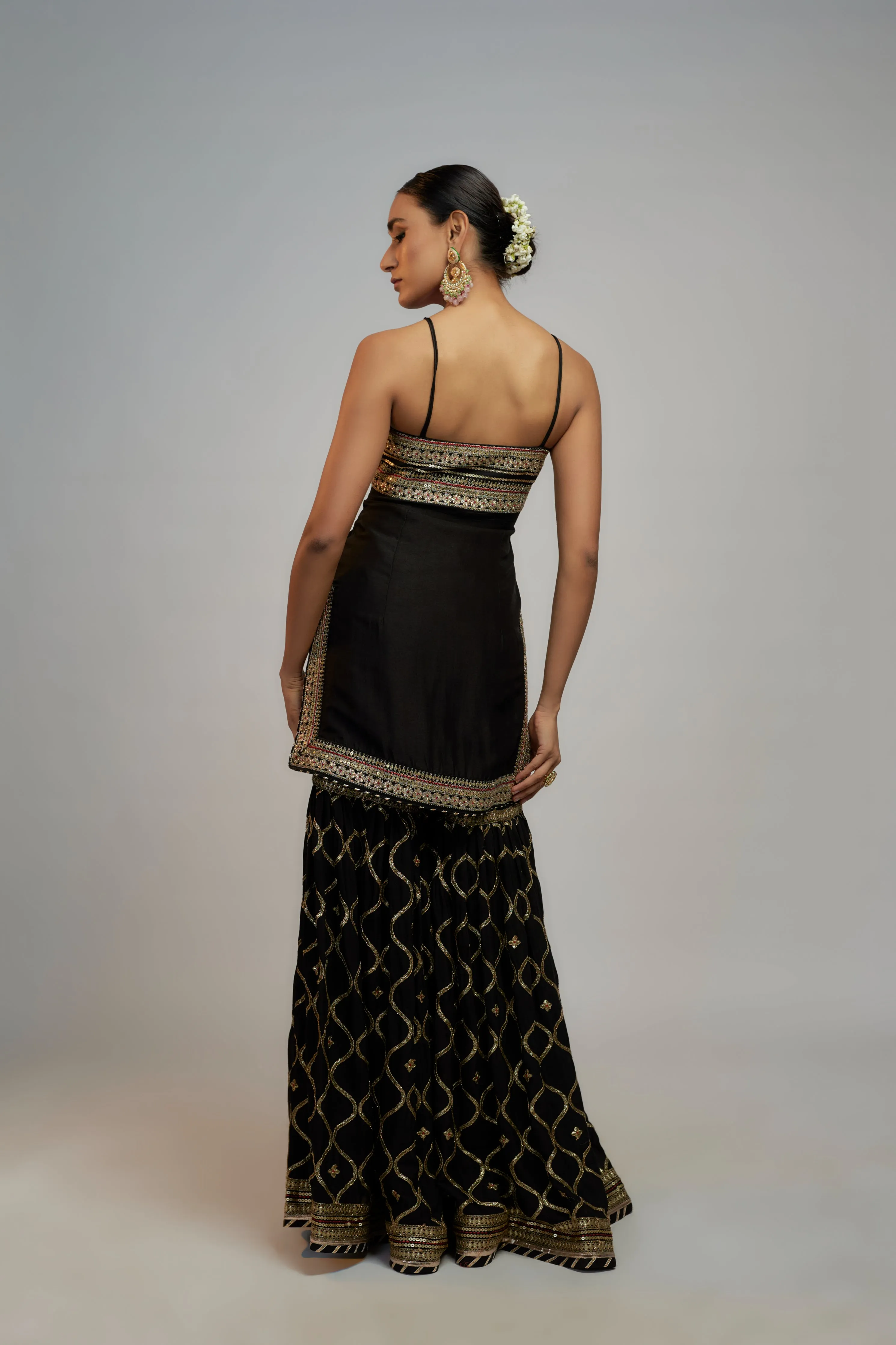 Aarva Strappy Set