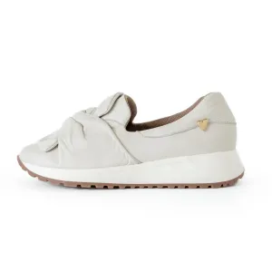 Alyssa Sneakers - Vanilla [ No Return - No Exchange]