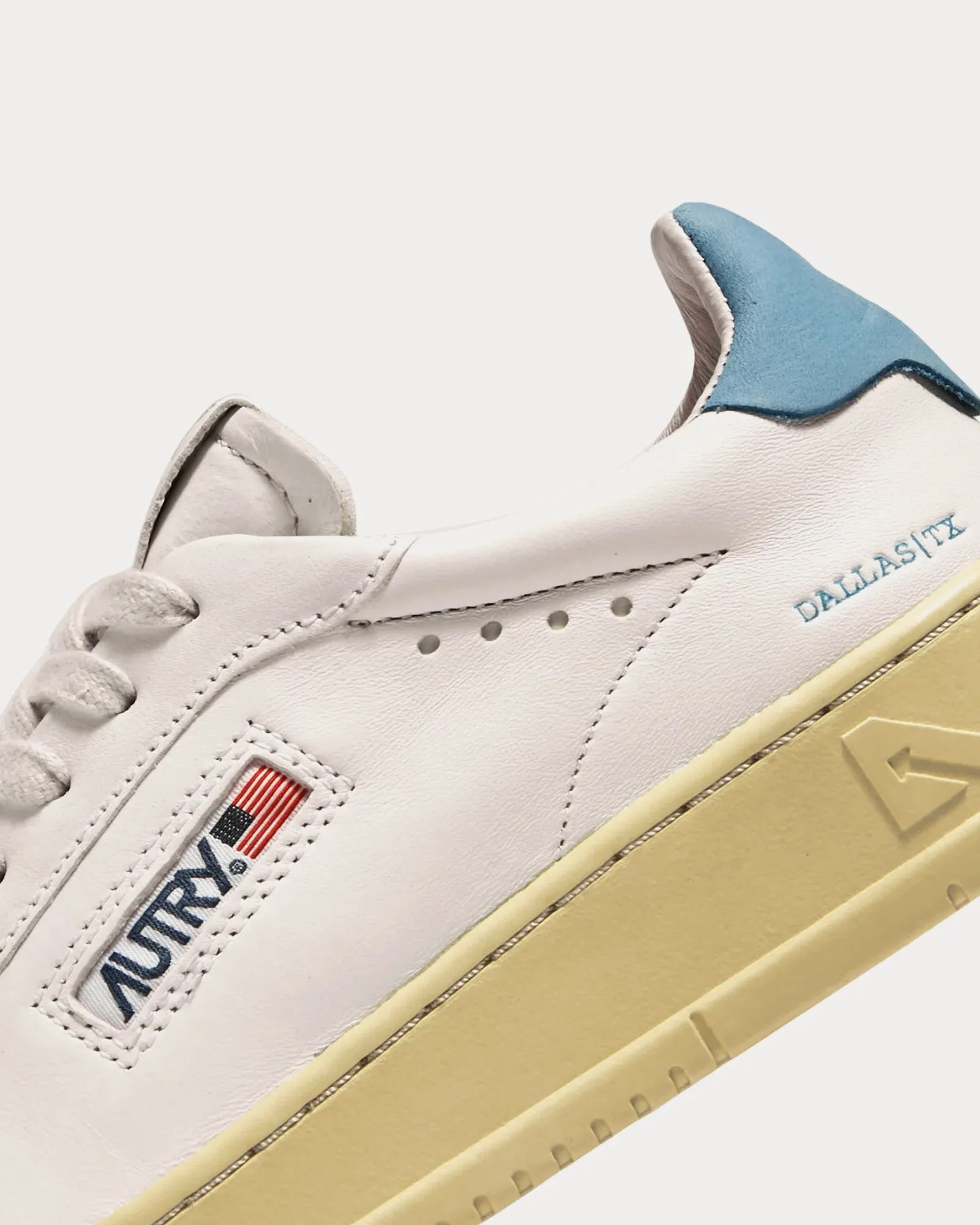 Dallas Goatskin & Nubuck Leather White / Blue Low Top Sneakers