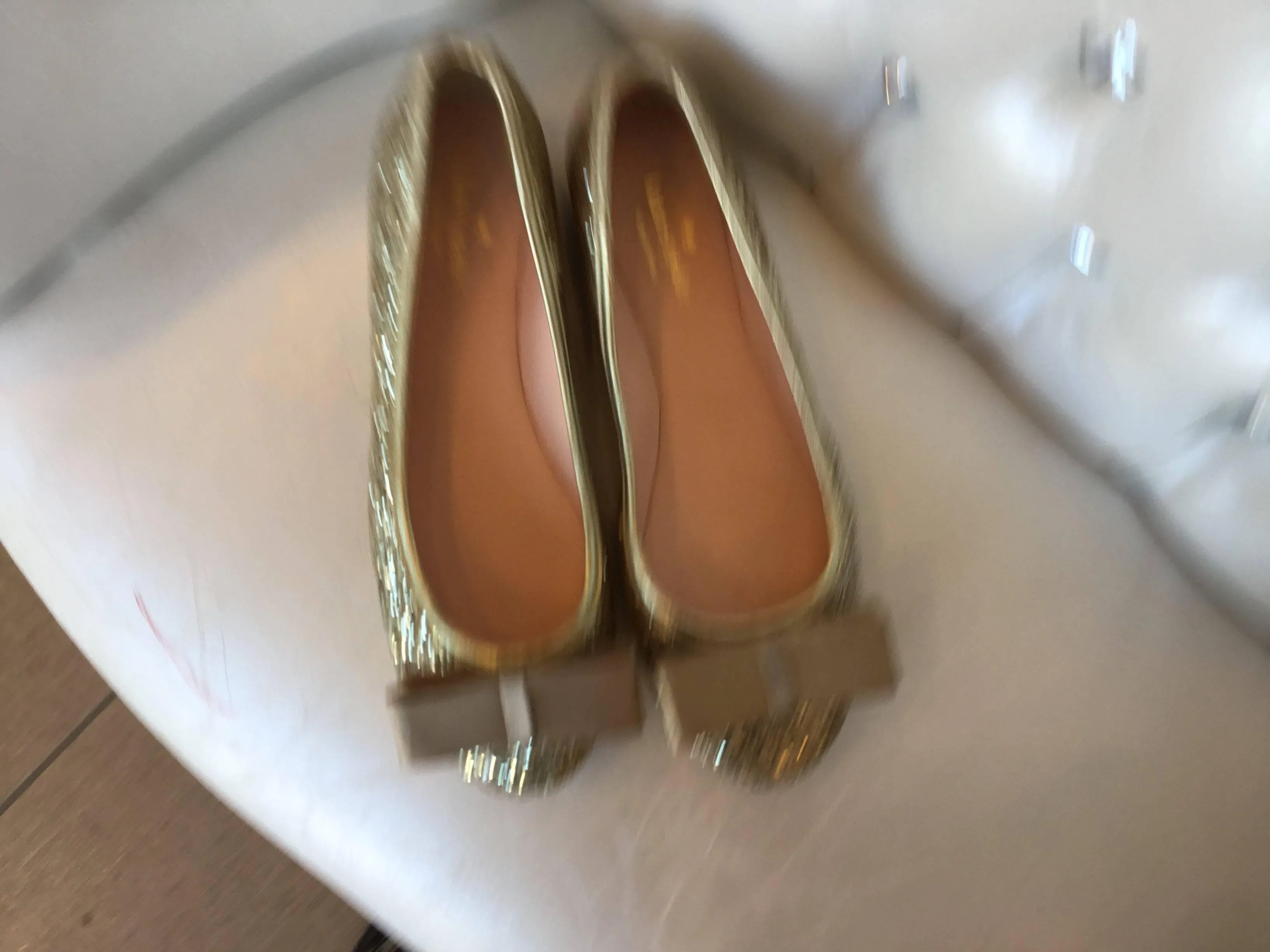 Kate spade♠️ Metallic Sequin Bow-front Ballet Flat 8M EUC