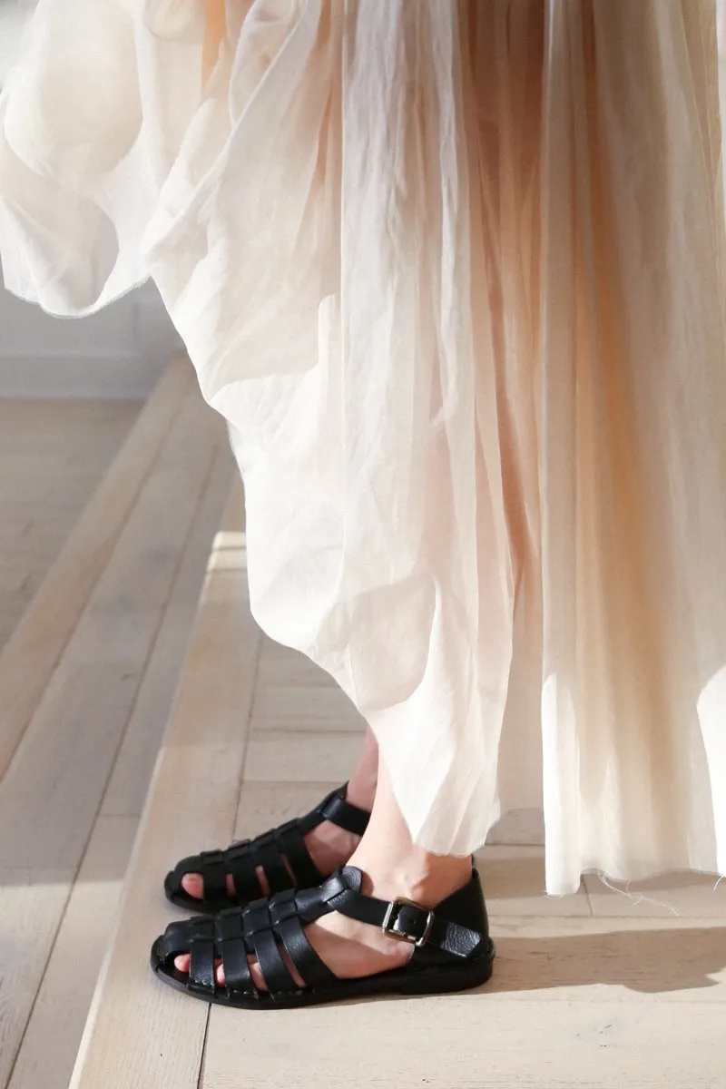 SAN 18 – Black