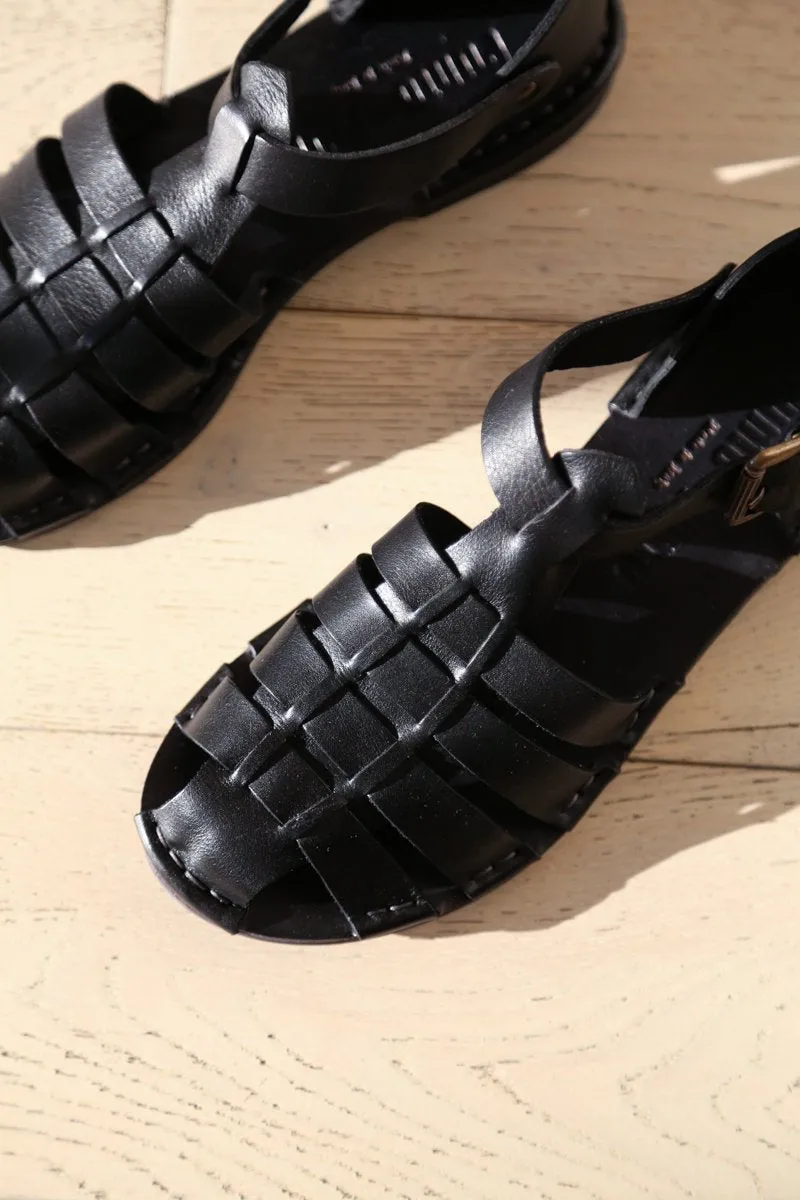 SAN 18 – Black