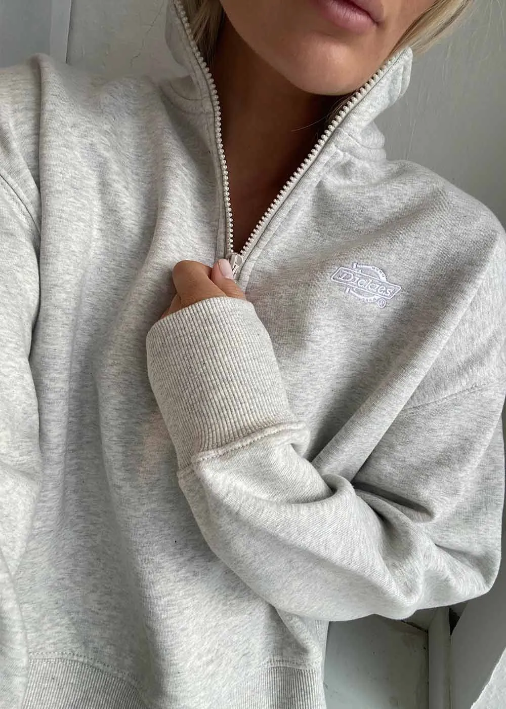 Summerdale Sweatshirt - Light Grey