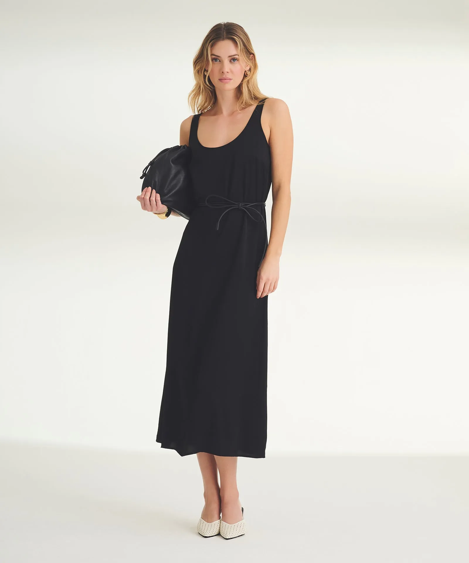 The Weightless Dress
