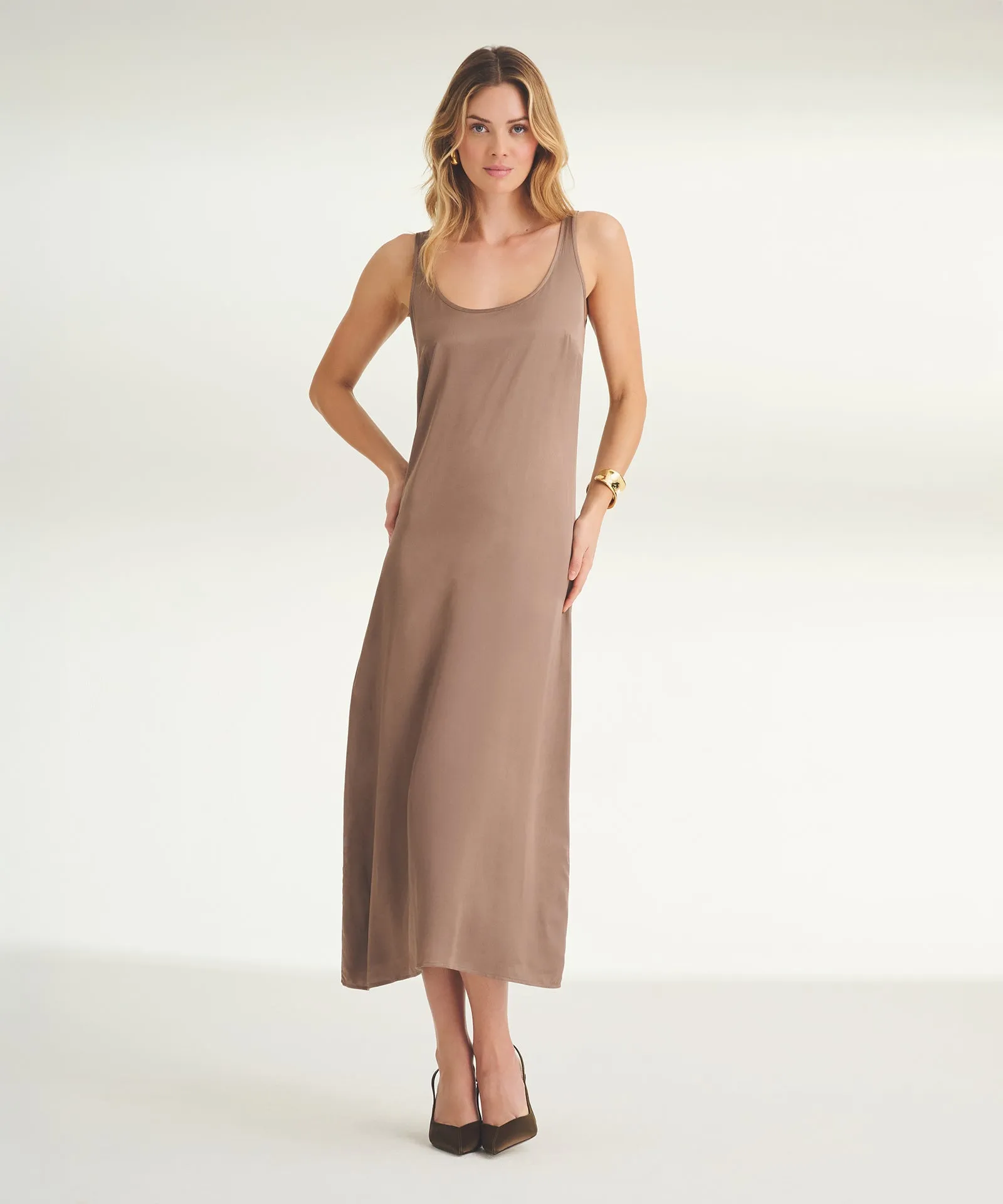 The Weightless Dress