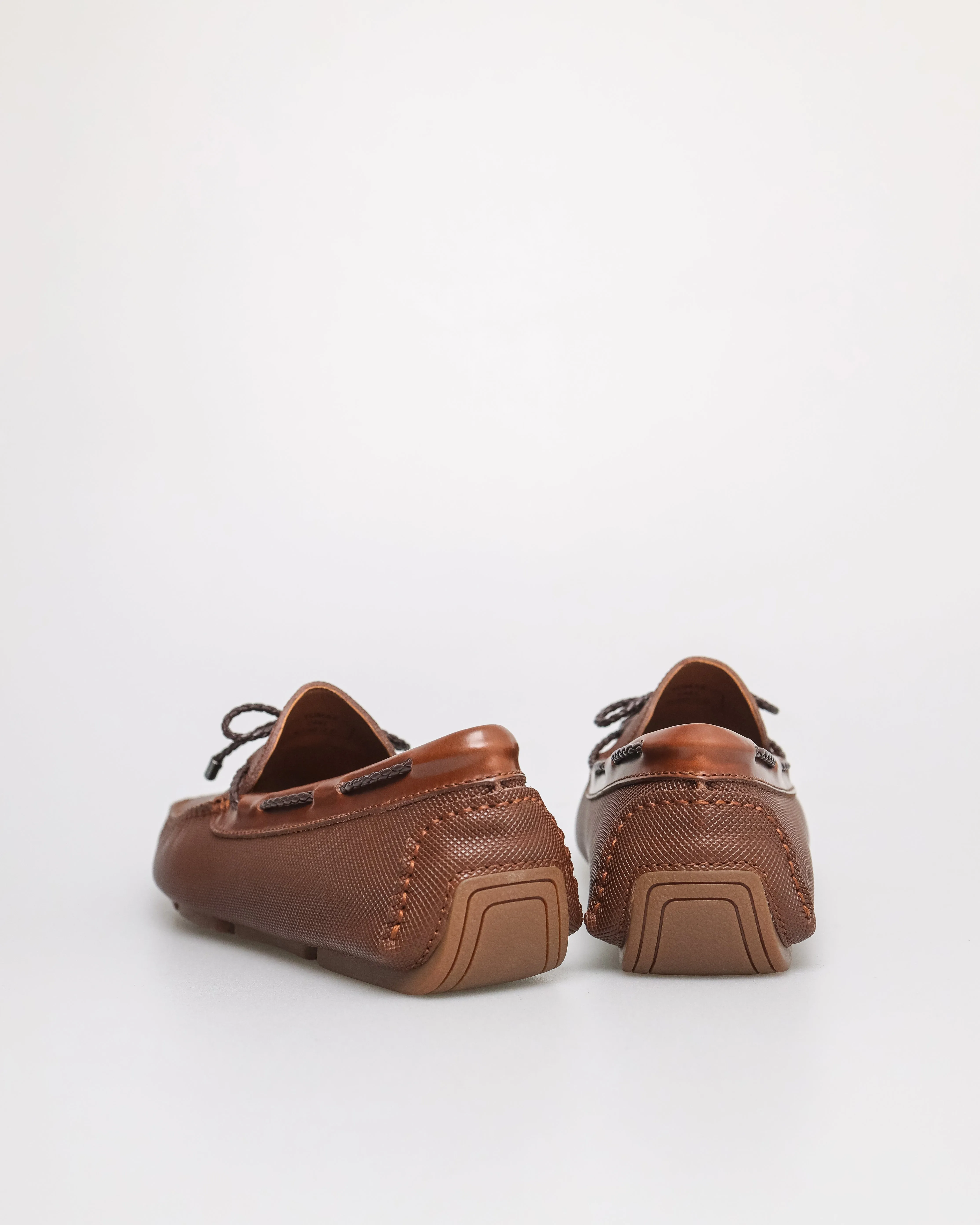 Tomaz C461 Men's Braided Bow Moccasins