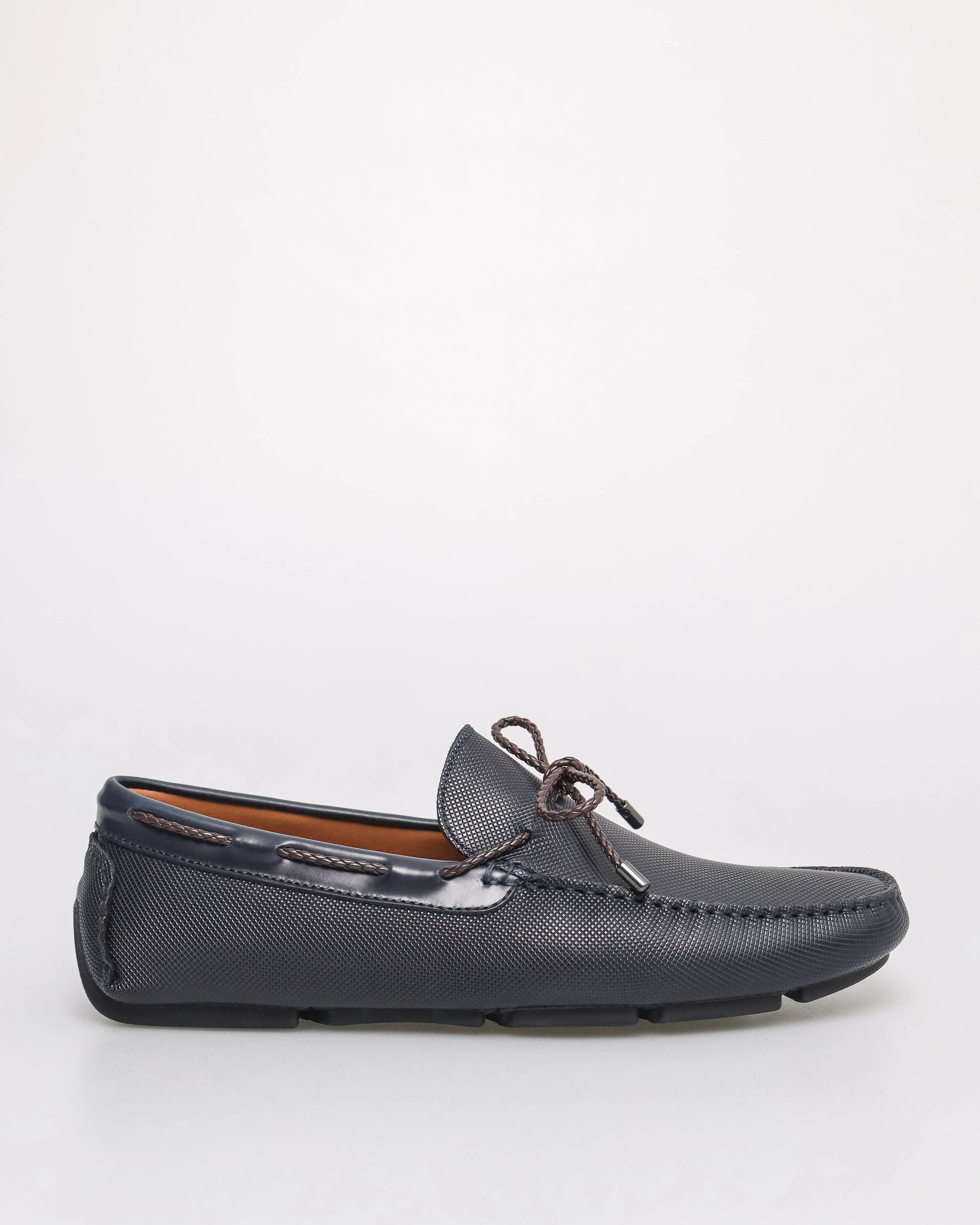 Tomaz C461 Men's Braided Bow Moccasins