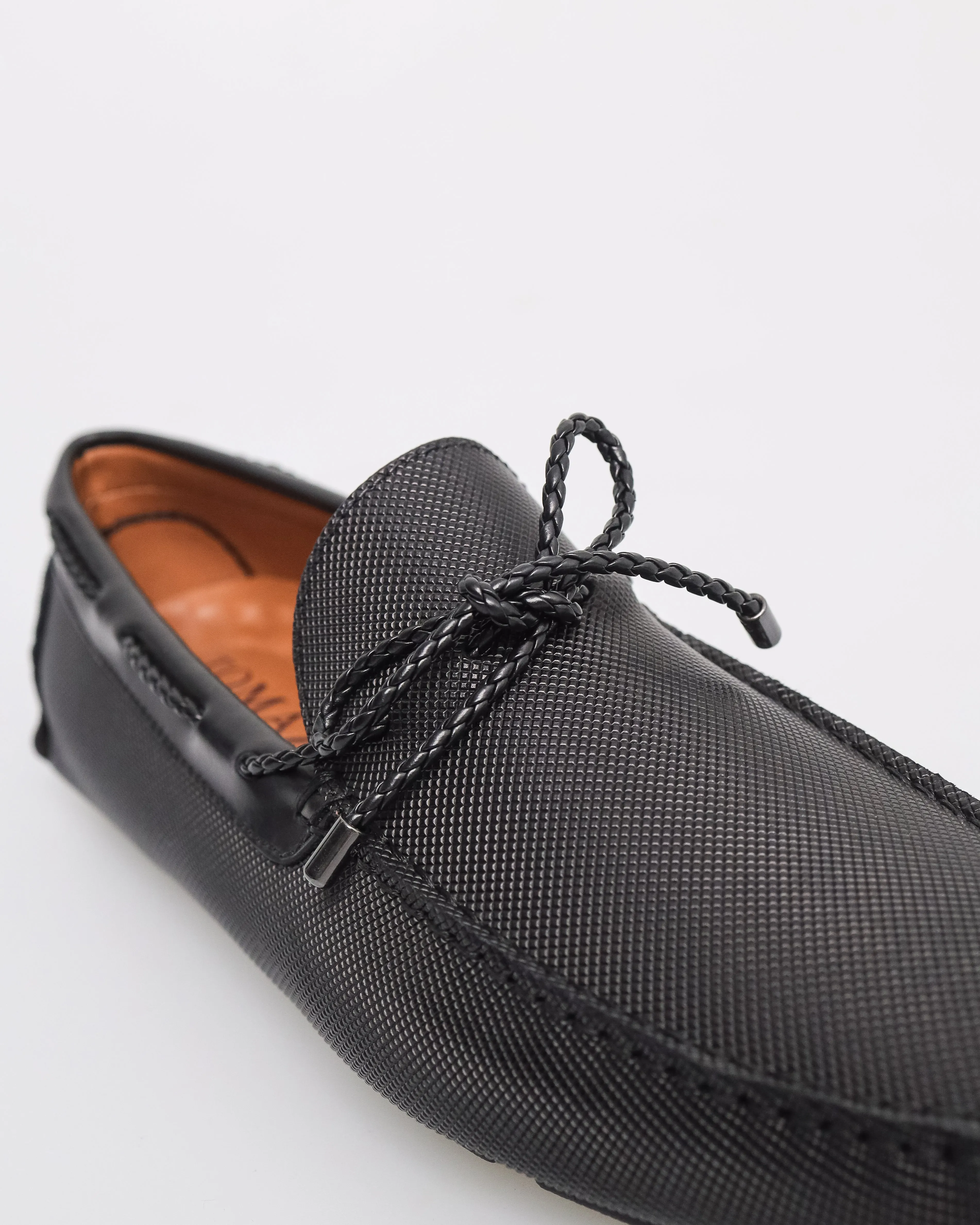 Tomaz C461 Men's Braided Bow Moccasins