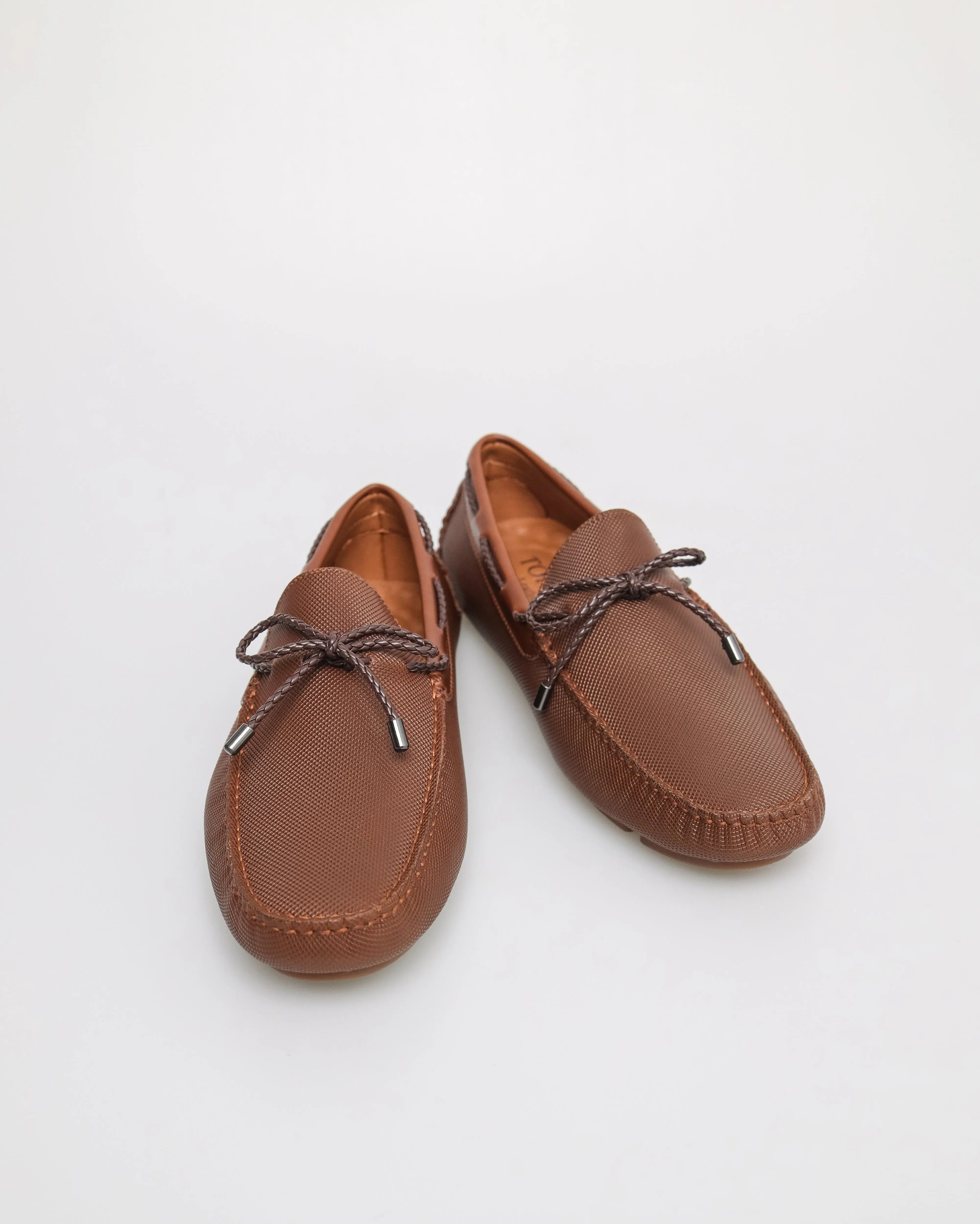 Tomaz C461 Men's Braided Bow Moccasins