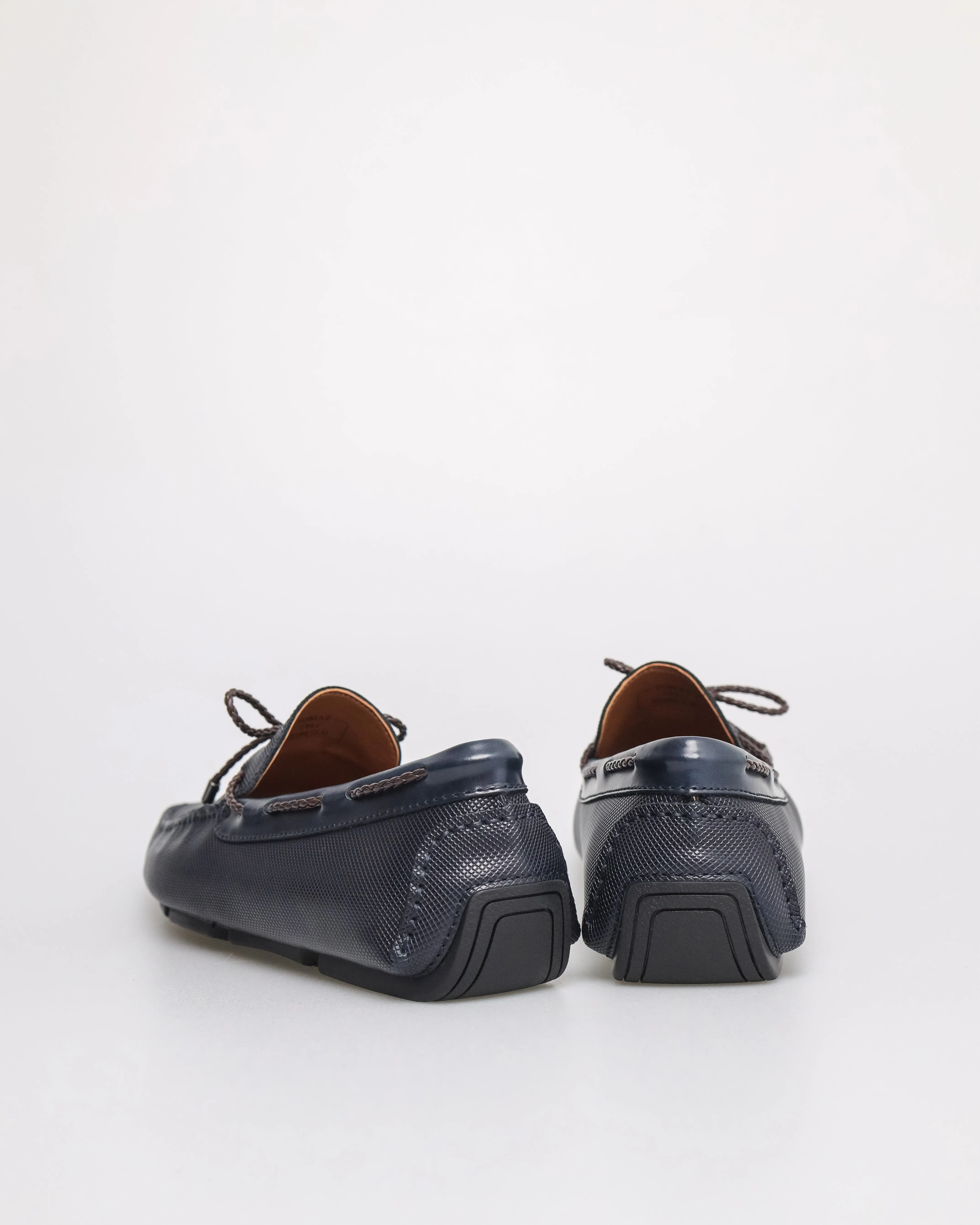Tomaz C461 Men's Braided Bow Moccasins
