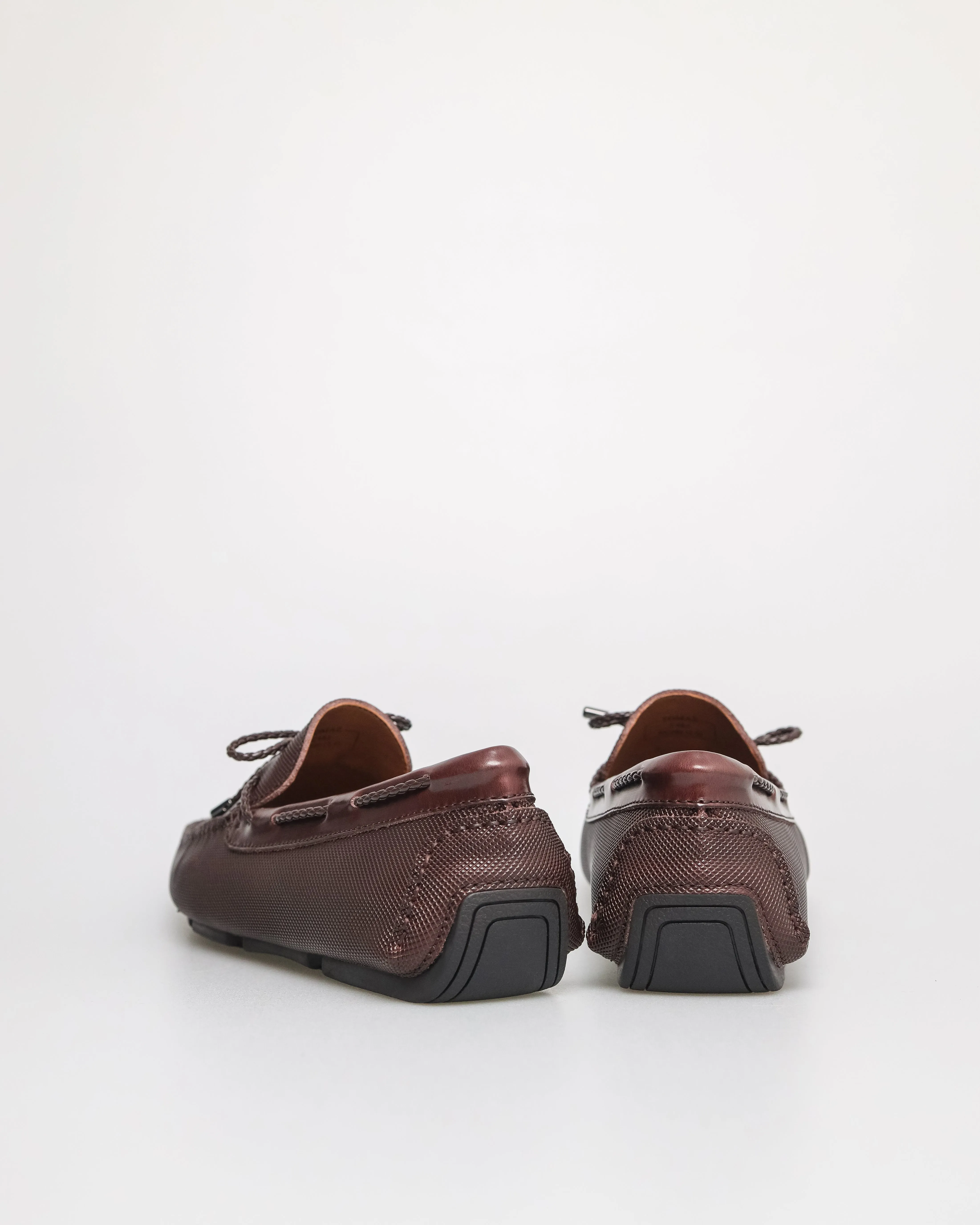 Tomaz C461 Men's Braided Bow Moccasins
