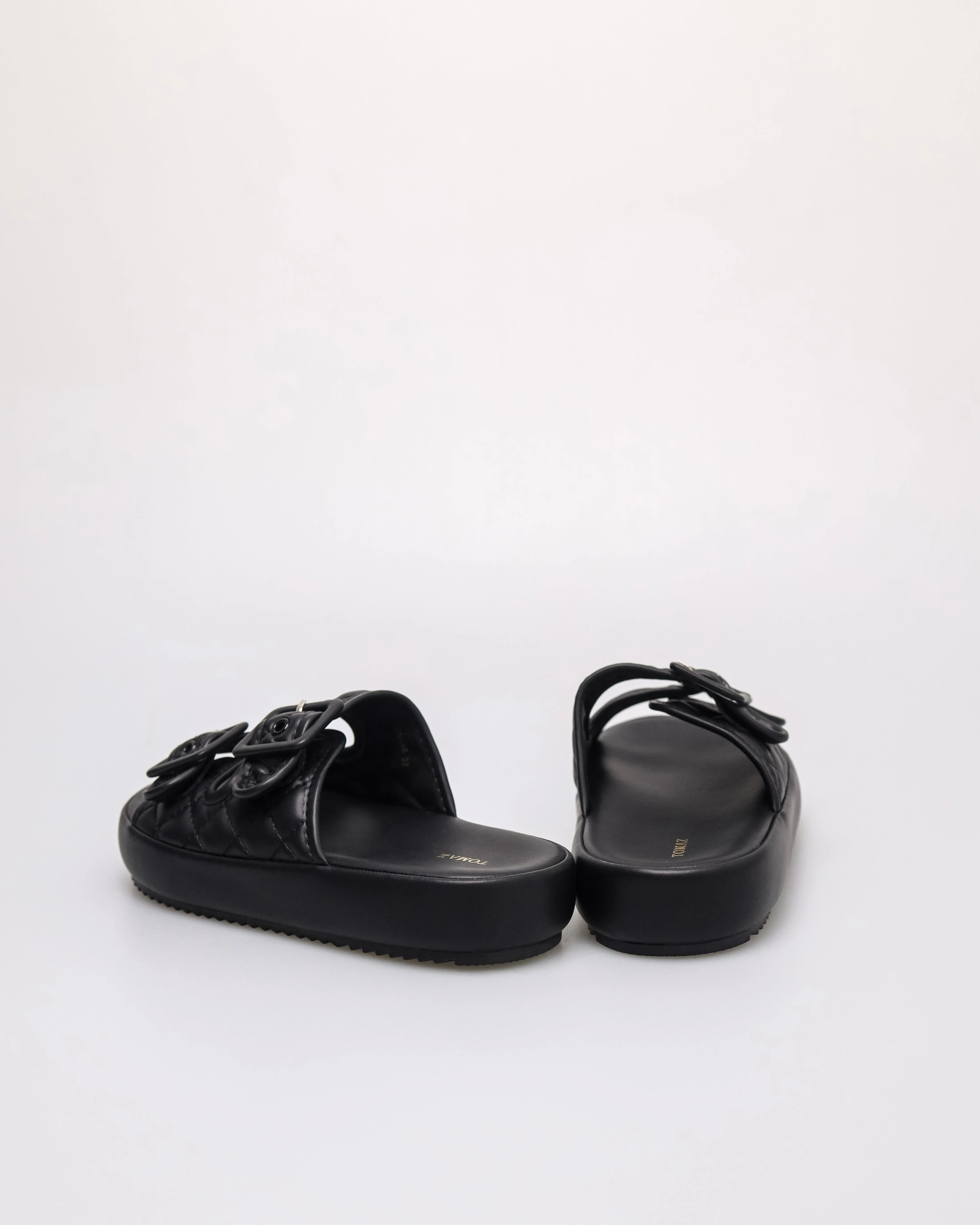 Tomaz NN448 Ladies Quilted Buckle Flats