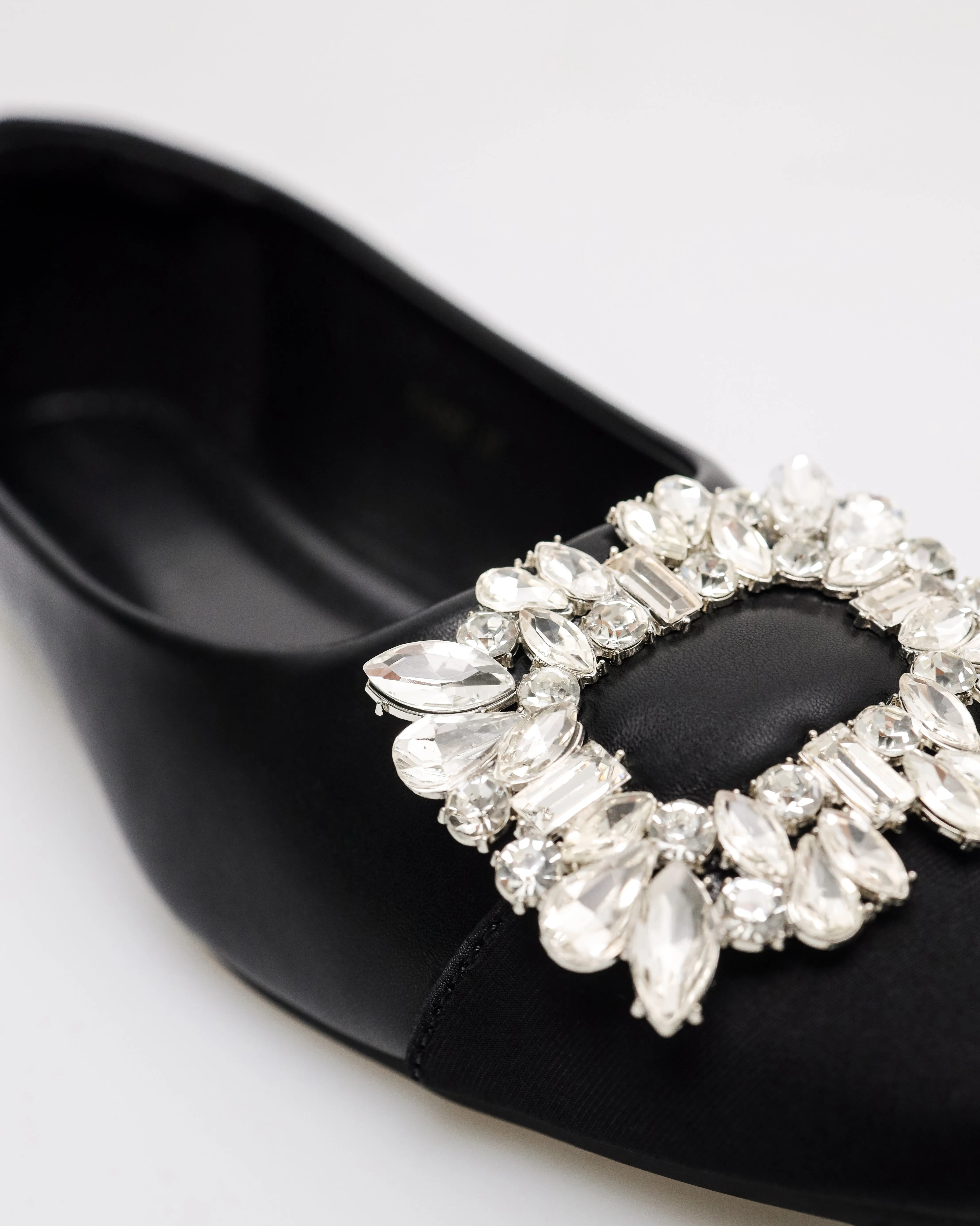 Tomaz NN469 Ladies Crystal Charm Flats